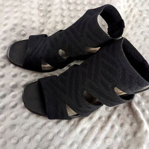 *NEW* Block heel Black Stapy NWOB